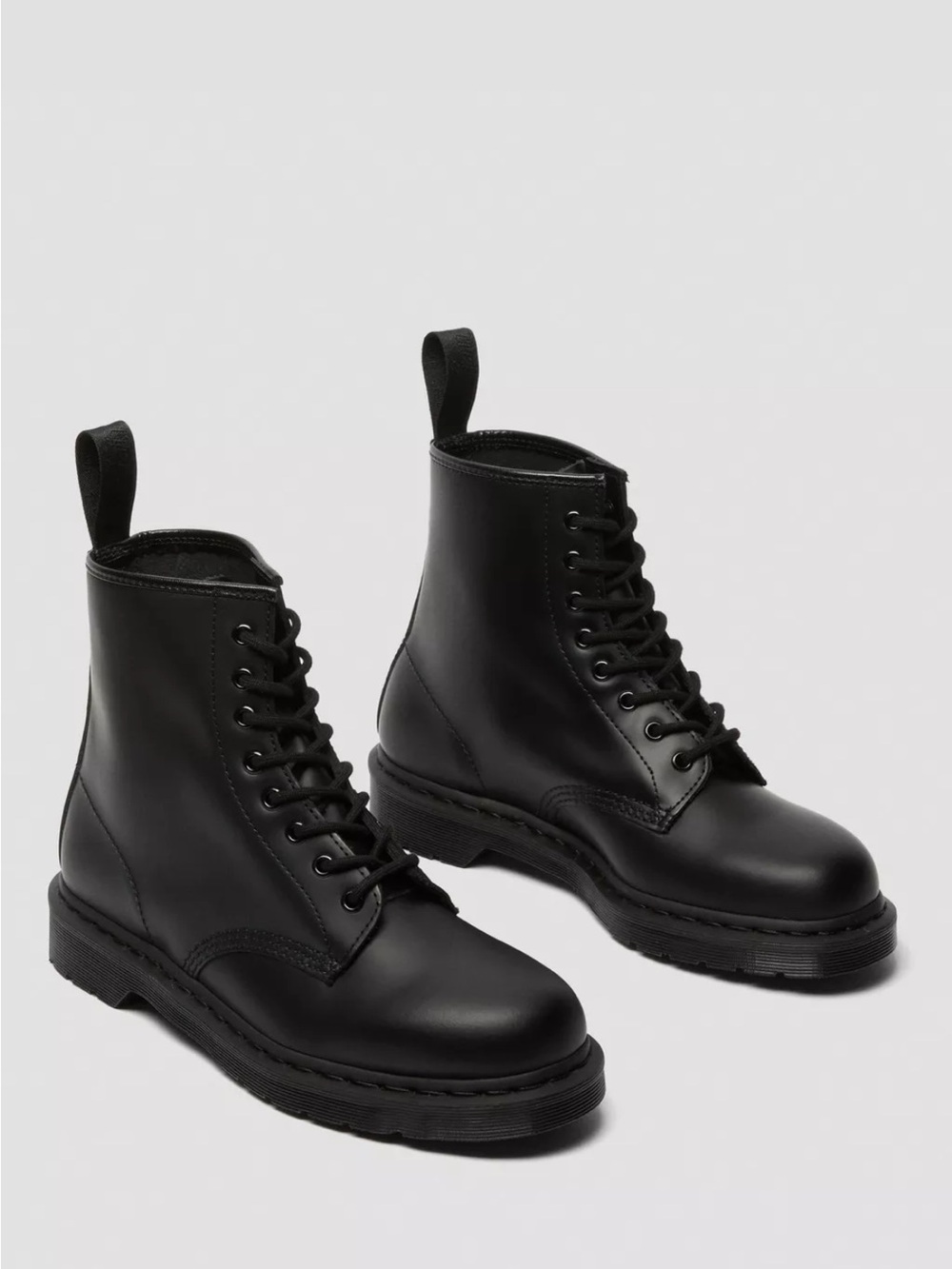 Dr. Martens 1460 MONO
Smooth Leather Lace Up Boots Black 5US, 36EU